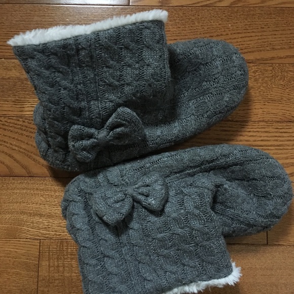 Slippers- Boot style - Picture 2 of 3